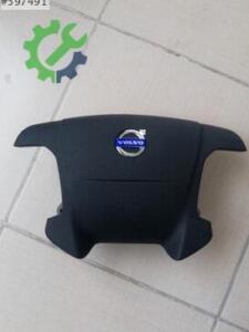 Volvo s60 airbağ çıkma yedek parça