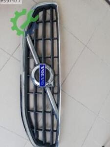 Volvo s60 ön panjur çıkma yedek parça