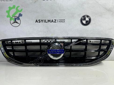 Volvo S60 Ön Panjur çıkma parça