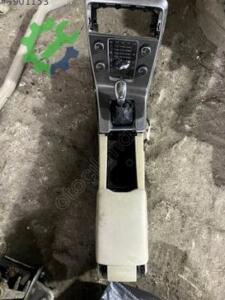Çıkma Orijinal Orta Konsol Volvo S60