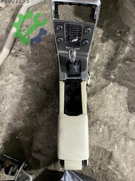 Volvo S60 Orta Konsol çıkma parça