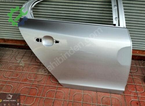Volvo S60 Sağ Arka Kapı çıkma parça