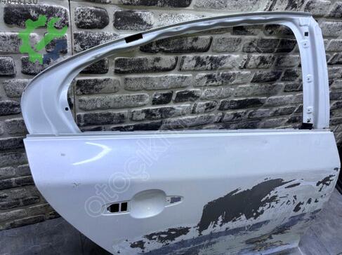 Volvo S60 Sağ Arka Kapı çıkma parça