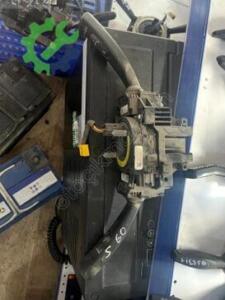 Volvo S60 Silecek Kolu Çıkma