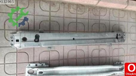 Volvo S60 Ön Tampon Demiri çıkma parça