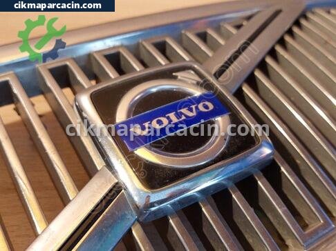 Volvo S70 Ön Panjur çıkma parça