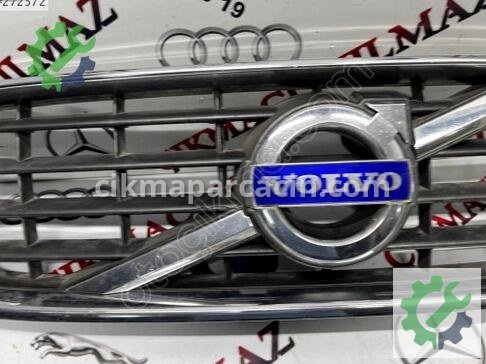 Volvo S80 Ön Panjur çıkma parça