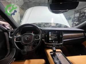 Volvo S90 Torpido Çıkma