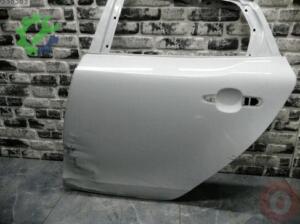 Volvo sol arka kapı beyaz v40 çıkma yedek parça