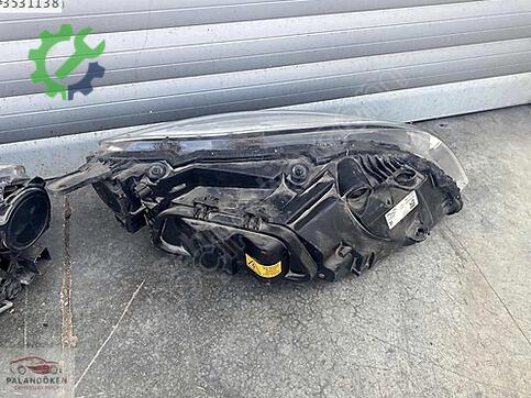 Volvo V40 Sağ Ön Far 2012-2016 çıkma parça