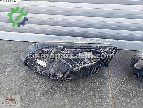 Volvo V40 Sağ Ön Far çıkma parça