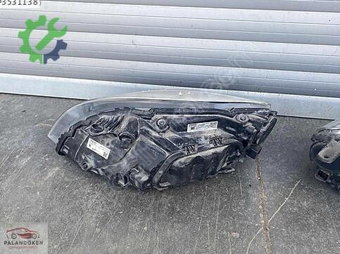 Volvo V40 Sağ Ön Far 2012-2016 çıkma parça