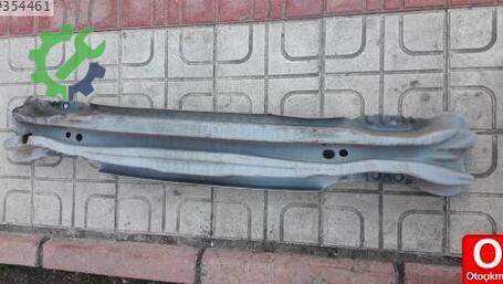 Volvo V40 Arka Tampon Demiri çıkma parça