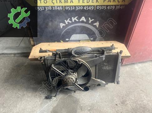 Volvo V40 Fan Motoru çıkma parça