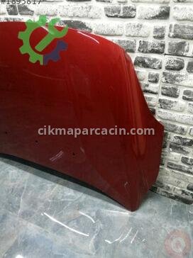 Volvo V40 Kaput çıkma parça