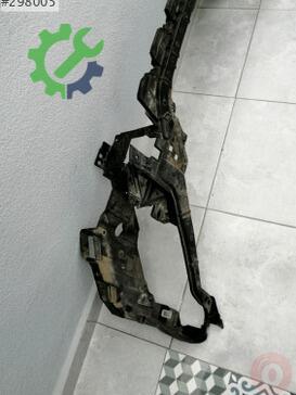 Volvo V40 Ön Panel çıkma parça