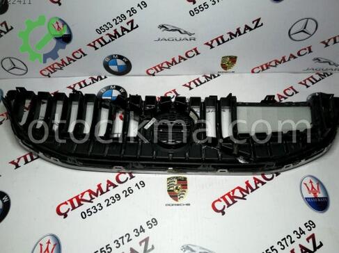 Volvo V40 Ön Panjur çıkma parça