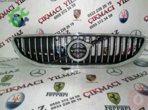 Volvo v40 ön panjur radar sensörlü çıkma yedek parça