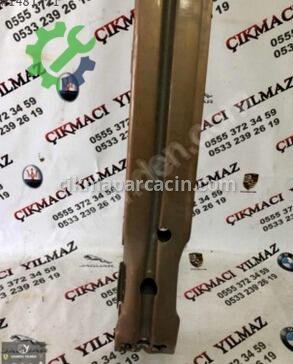 Volvo V40 Ön Tampon Demiri çıkma parça