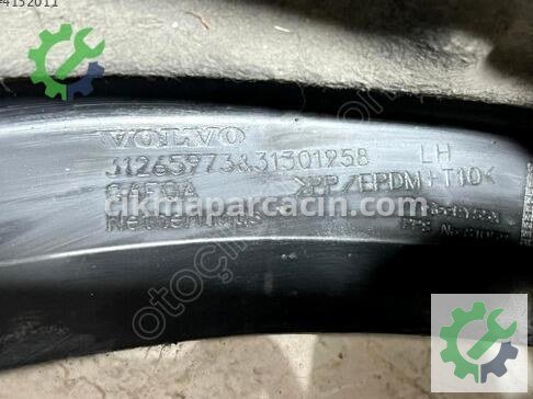 Volvo V40 Davlumbaz çıkma parça
