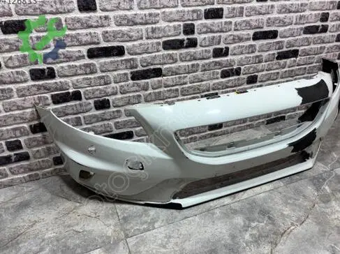 Volvo V40 Ön Tampon çıkma parça