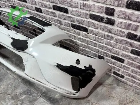 Volvo V40 Ön Tampon çıkma parça