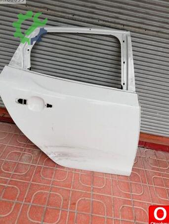 Volvo V40 Sağ Arka Kapı çıkma parça