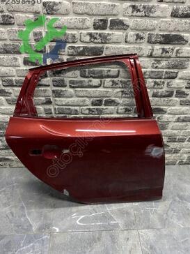 Volvo V40 Sağ Arka Kapı çıkma parça