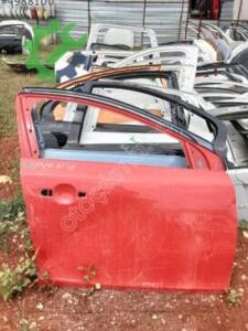 VOLVO V40 SAĞ ON KAPI