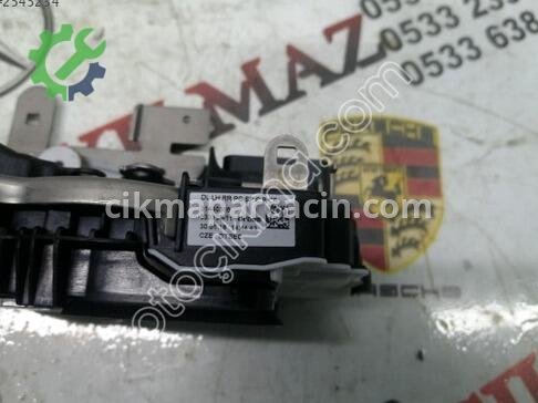 Volvo V40 Sol Arka Kapı Kilidi 31440395 çıkma parça