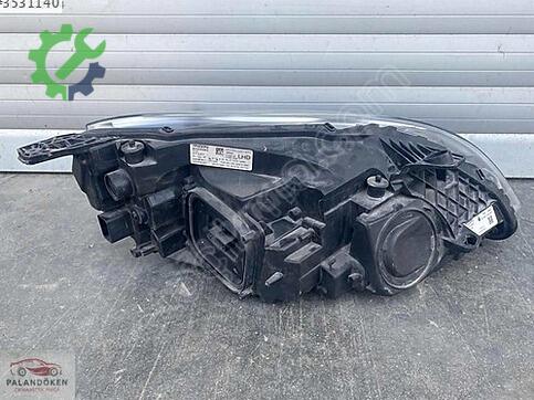 Volvo V40 Sol Ön Far çıkma parça