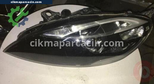 Volvo V40 Sol Ön Far çıkma parça