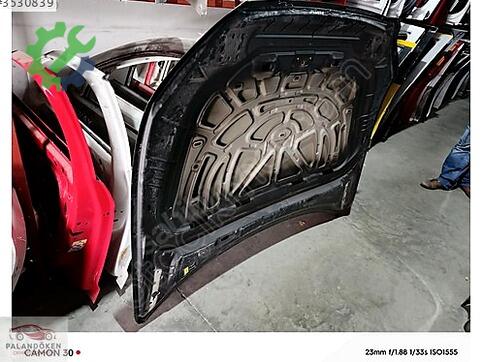 Volvo XC60 Kaput çıkma parça