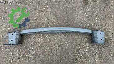 Volvo XC40 Arka Tampon Demiri 31148657 çıkma parça