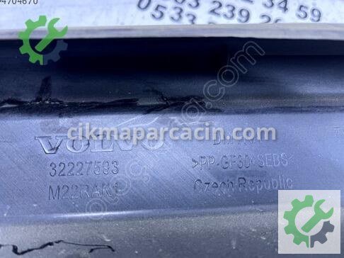 Volvo C40 Davlumbaz 32227593 çıkma parça
