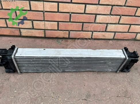 Volvo XC40 Intercooler 32249909 çıkma parça