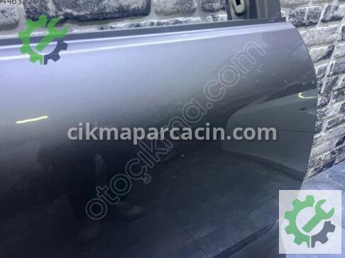 Volvo XC40 Sağ Arka Kapı çıkma parça