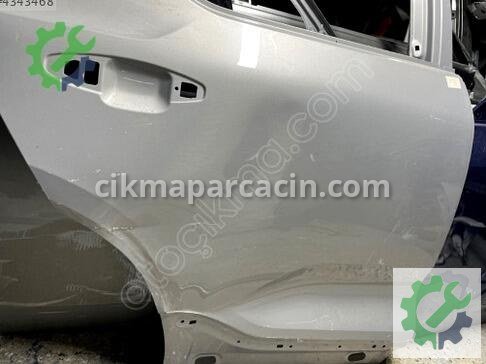 Volvo XC40 Sağ Arka Kapı çıkma parça