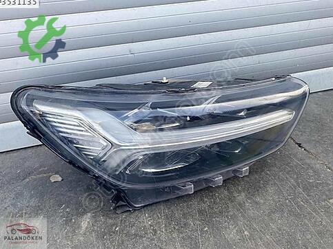 Volvo XC40 Sağ Ön Far çıkma parça