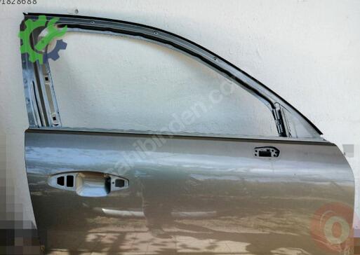 Volvo XC40 Sağ Ön Kapı çıkma parça