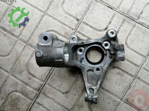 Volvo XC40 Sol Ön Taşıyıcı 32221856 çıkma parça