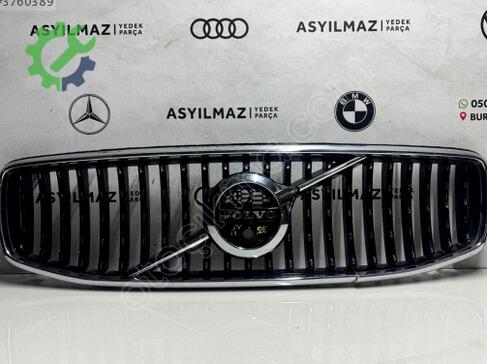 Volvo XC60 Ön Panjur çıkma parça