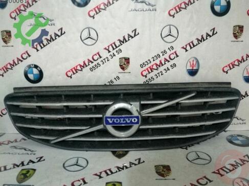 Volvo XC60 Ön Panjur çıkma parça