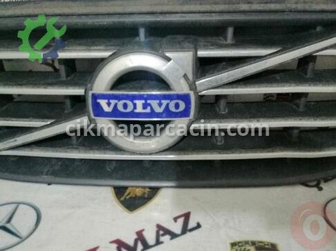 Volvo XC60 Ön Panjur çıkma parça