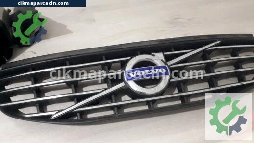 Volvo XC60 Ön Panjur çıkma parça