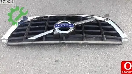 Volvo XC60 Ön Panjur çıkma parça