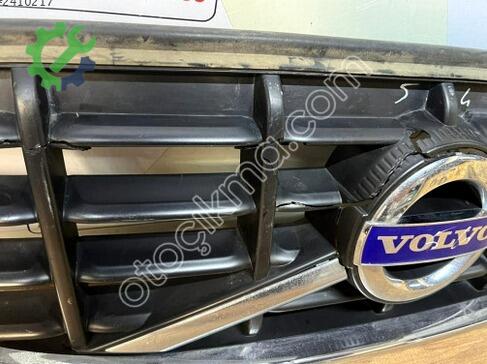 Volvo XC60 Ön Panjur çıkma parça