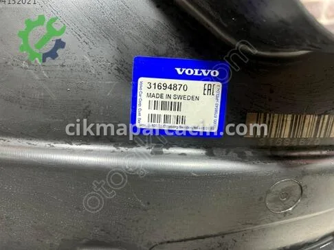 Volvo XC60 Davlumbaz çıkma parça