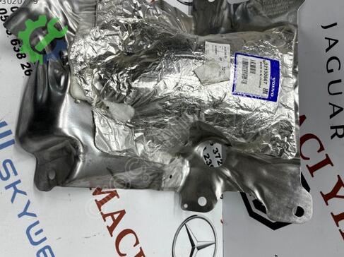 Volvo XC60 Isı Kalkanı 32130667 çıkma parça