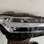VOLVO XC90 ÇIKMA SAĞ FAR